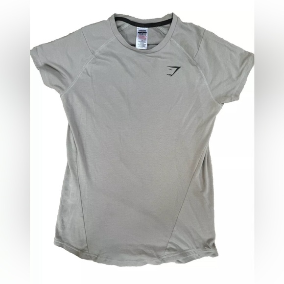Gymshark Medium Mens Tee Logo
Athletic Stretch - Picture 2 of 5